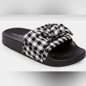 Steve Madden Silky-G Black and White Slides